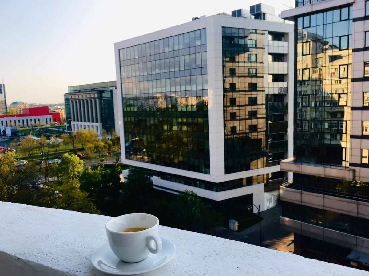 City Center Unirii Square Private Rooms With City View - Shared Amenities Boekarest Buitenkant foto